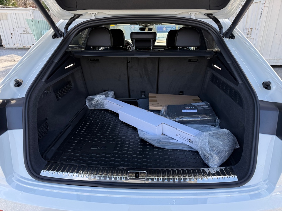 WA1EVBF18TD016490 2026 Audi Q8 Premium Plus 55 TFSI quattro Tiptronic