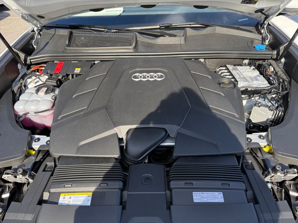 WA1EVBF18TD016490 2026 Audi Q8 Premium Plus 55 TFSI quattro Tiptronic