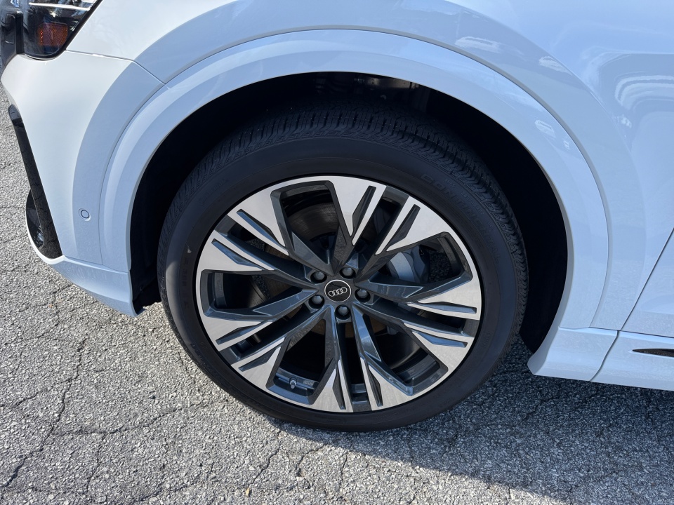 WA1EVBF18TD016490 2026 Audi Q8 Premium Plus 55 TFSI quattro Tiptronic