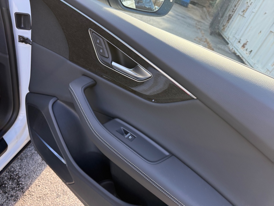 WA1EVBF18TD016490 2026 Audi Q8 Premium Plus 55 TFSI quattro Tiptronic