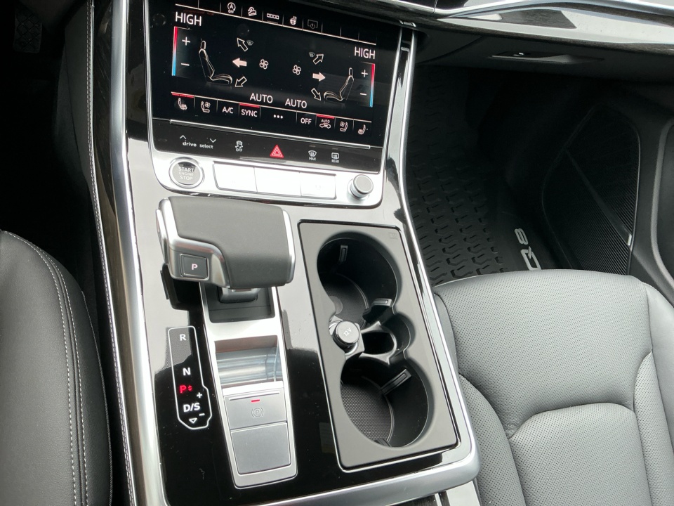 WA1EVBF18TD019499 2026 Audi Q8 Premium Plus 55 TFSI quattro Tiptronic