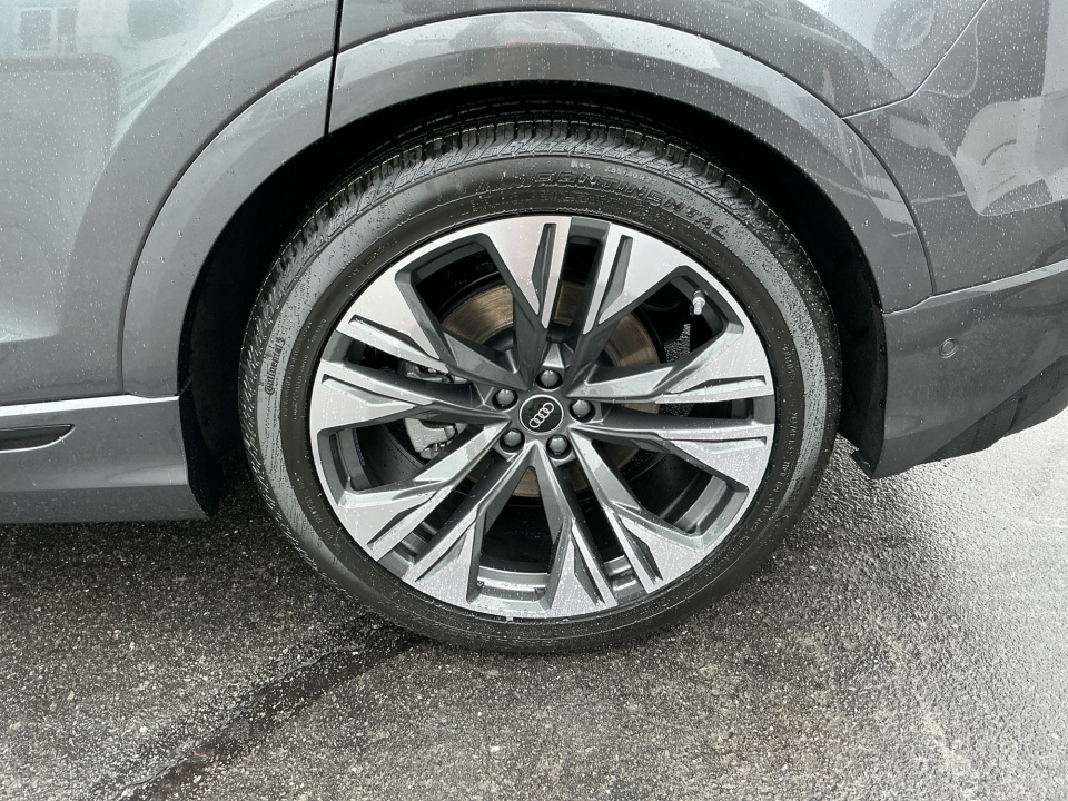 WA1EVBF18TD019499 2026 Audi Q8 Premium Plus 55 TFSI quattro Tiptronic