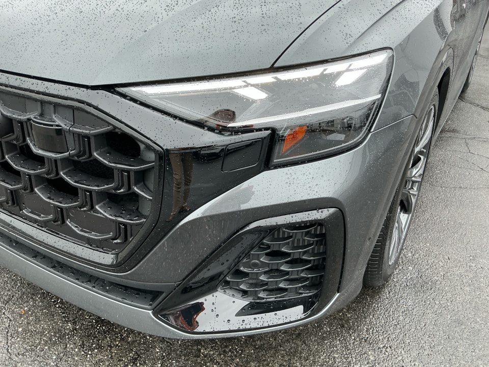 WA1EVBF18TD019499 2026 Audi Q8 Premium Plus 55 TFSI quattro Tiptronic