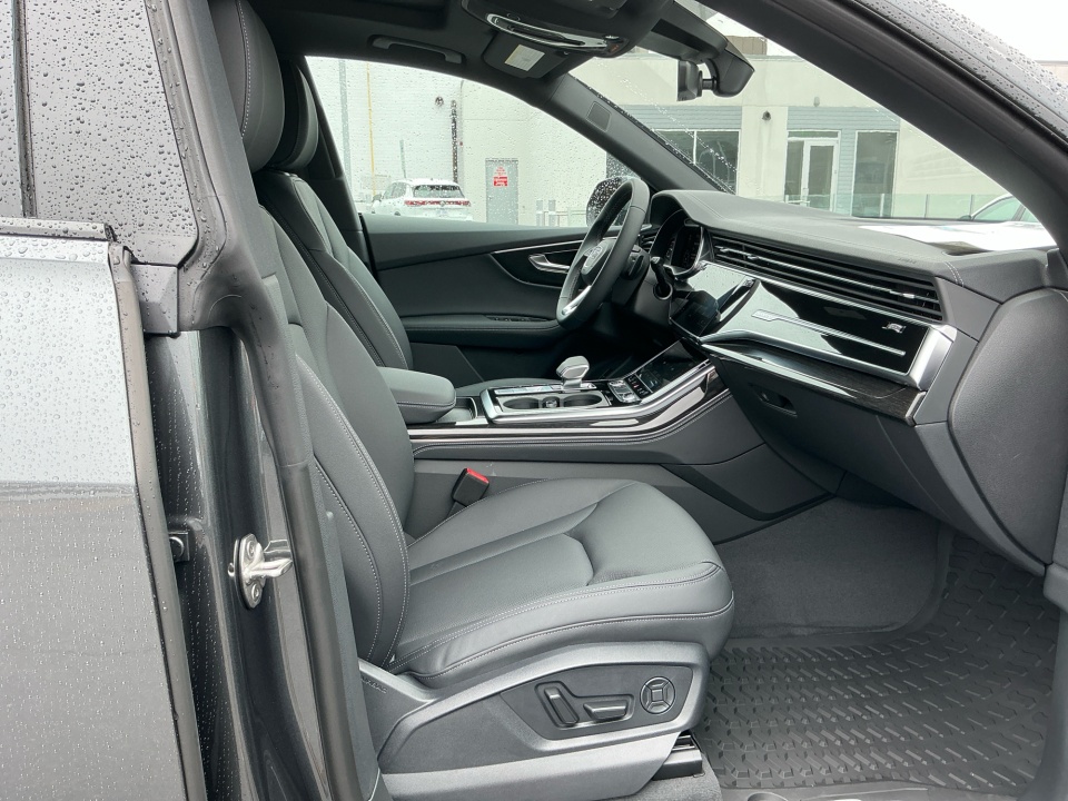 WA1EVBF18TD019499 2026 Audi Q8 Premium Plus 55 TFSI quattro Tiptronic