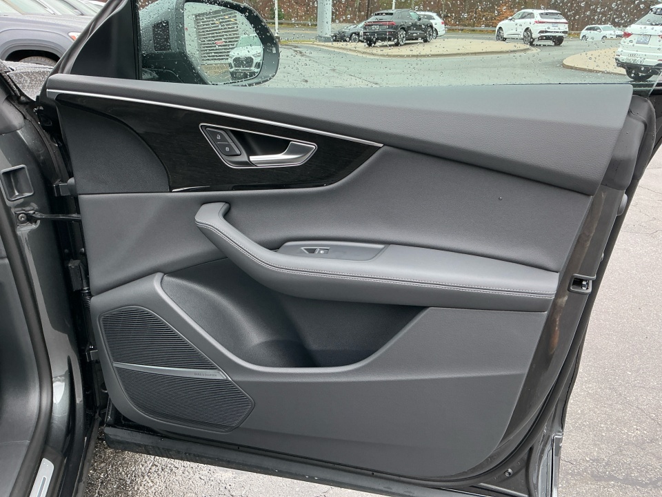 WA1EVBF18TD019499 2026 Audi Q8 Premium Plus 55 TFSI quattro Tiptronic