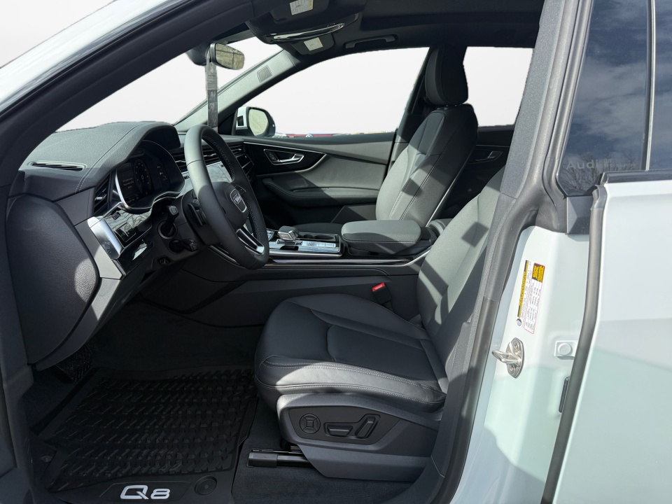 WA1EVBF19TD017308 2026 Audi Q8 Premium Plus 55 TFSI quattro Tiptronic