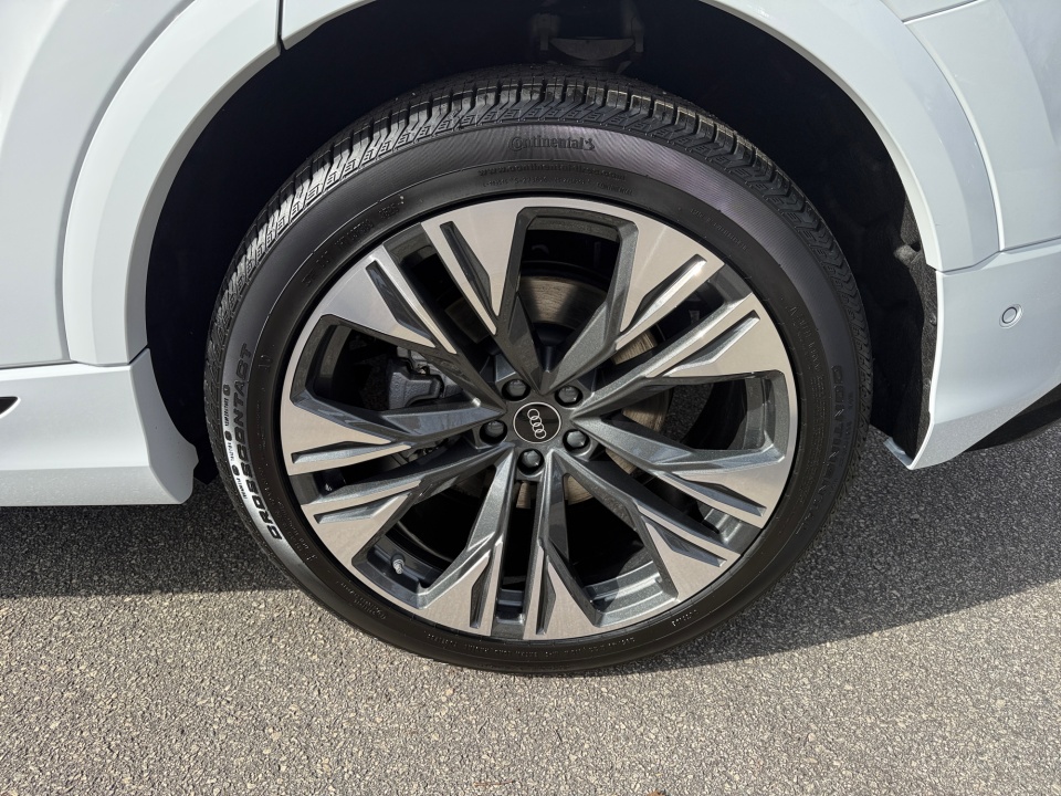 WA1EVBF19TD017308 2026 Audi Q8 Premium Plus 55 TFSI quattro Tiptronic