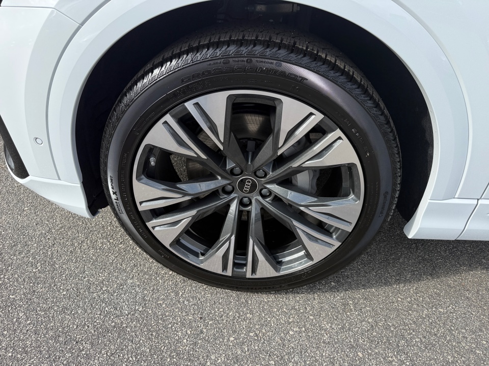 WA1EVBF19TD017308 2026 Audi Q8 Premium Plus 55 TFSI quattro Tiptronic