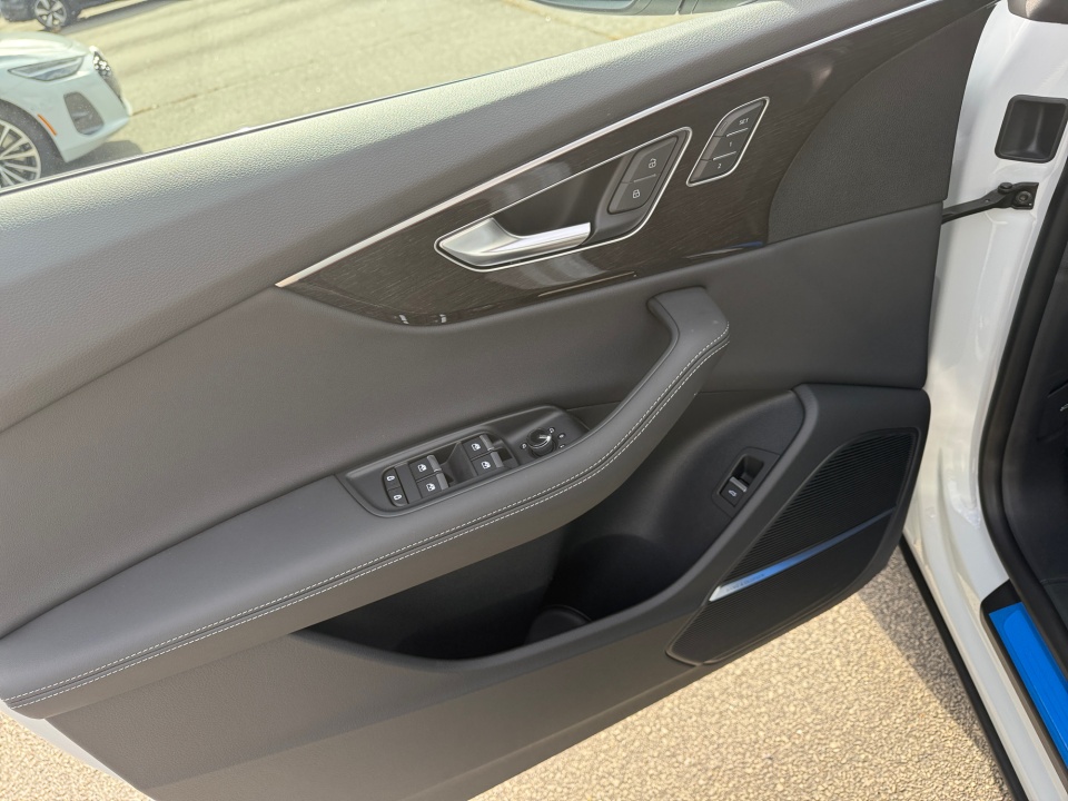 WA1EVBF19TD017308 2026 Audi Q8 Premium Plus 55 TFSI quattro Tiptronic