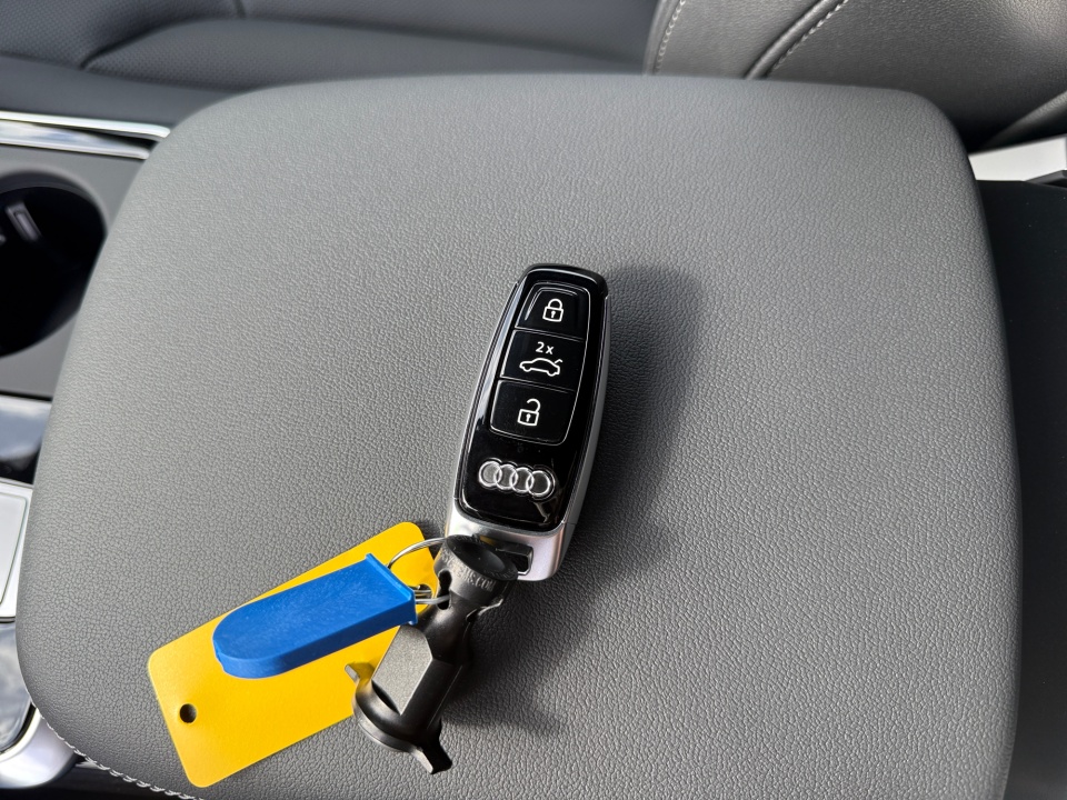 WA1EVBF19TD017308 2026 Audi Q8 Premium Plus 55 TFSI quattro Tiptronic