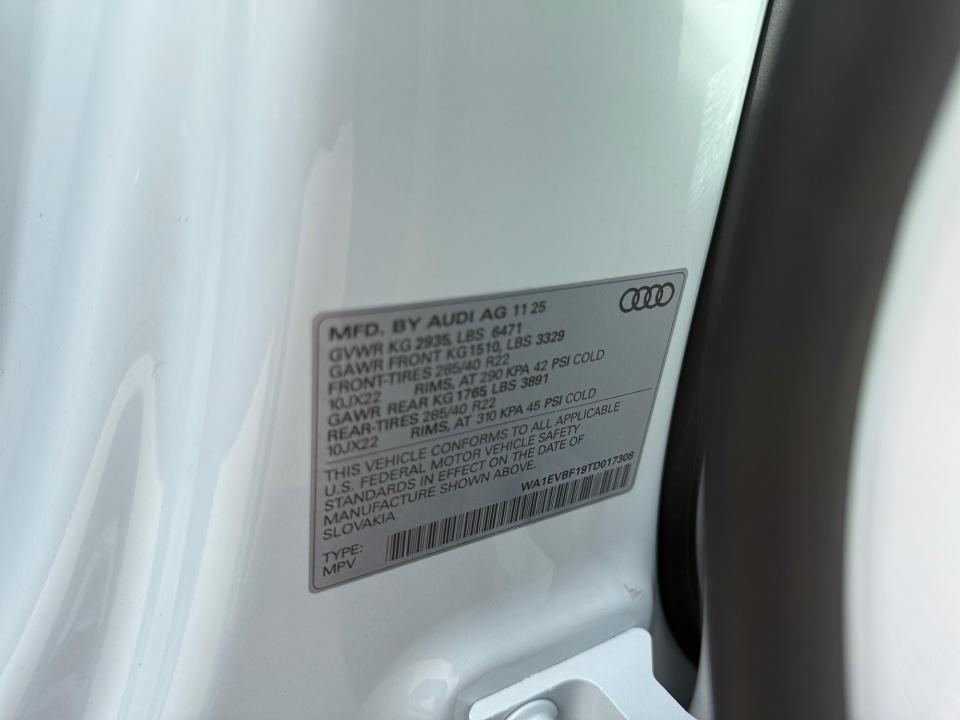 WA1EVBF19TD017308 2026 Audi Q8 Premium Plus 55 TFSI quattro Tiptronic