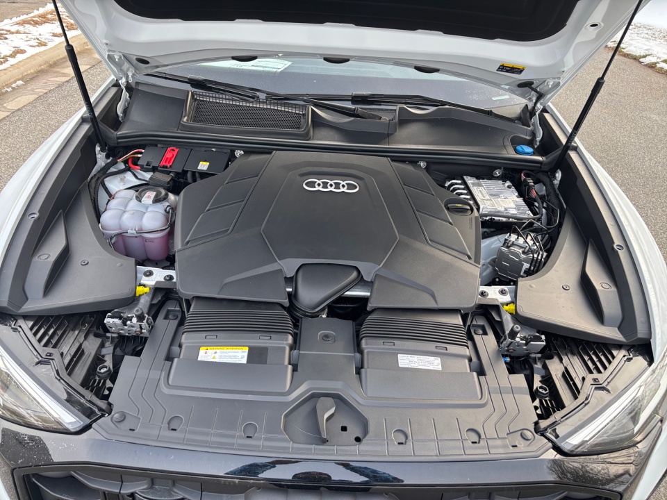 WA1EVBF19TD018006 2026 Audi Q8 Premium Plus 55 TFSI quattro Tiptronic