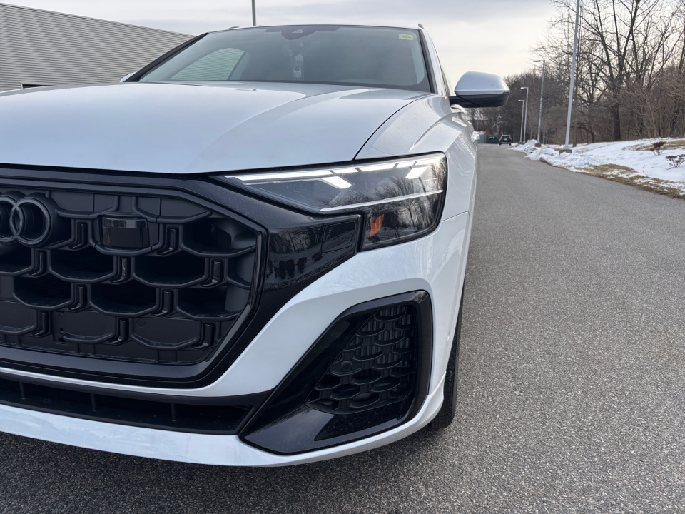 WA1EVBF19TD018006 2026 Audi Q8 Premium Plus 55 TFSI quattro Tiptronic