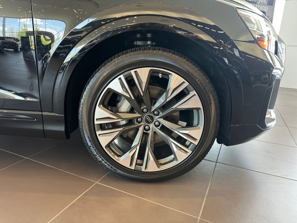 WA1EVBF1XTD024378 2026 Audi Q8 Premium Plus 55 TFSI quattro Tiptronic