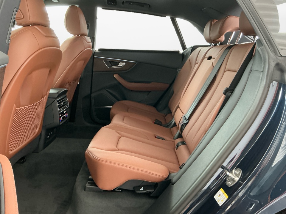 WA1EVBF1XTD036014 2026 Audi Q8 Premium Plus