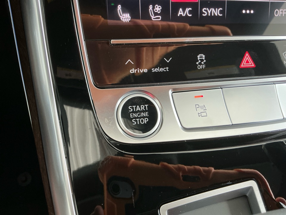 WA1EVBF1XTD036014 2026 Audi Q8 Premium Plus