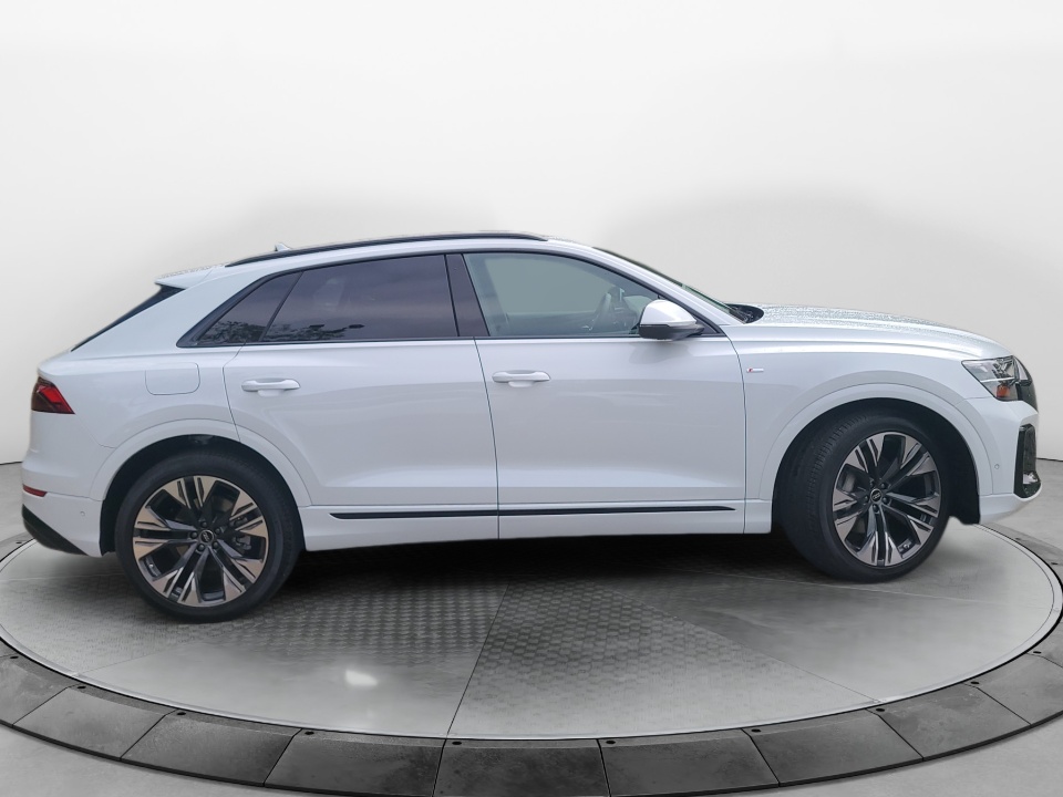 WA1EVBF1XVD003856 2027 Audi Q8 Premium Plus
