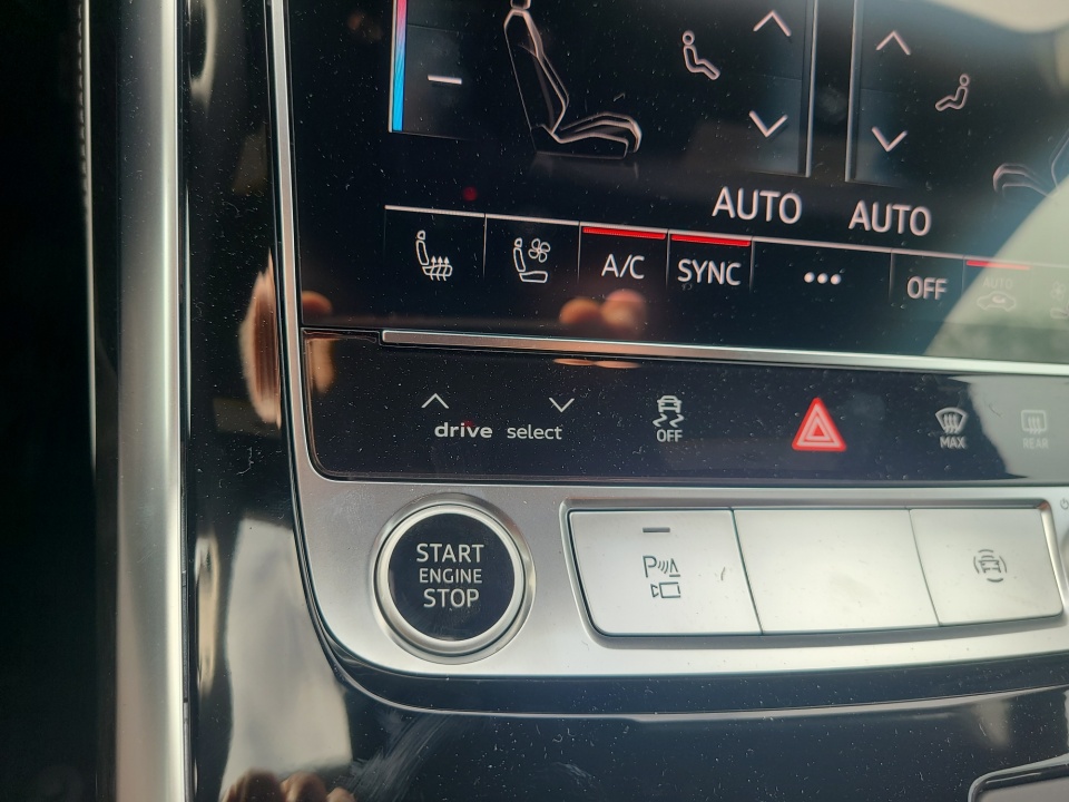 WA1EVBF1XVD003856 2027 Audi Q8 Premium Plus