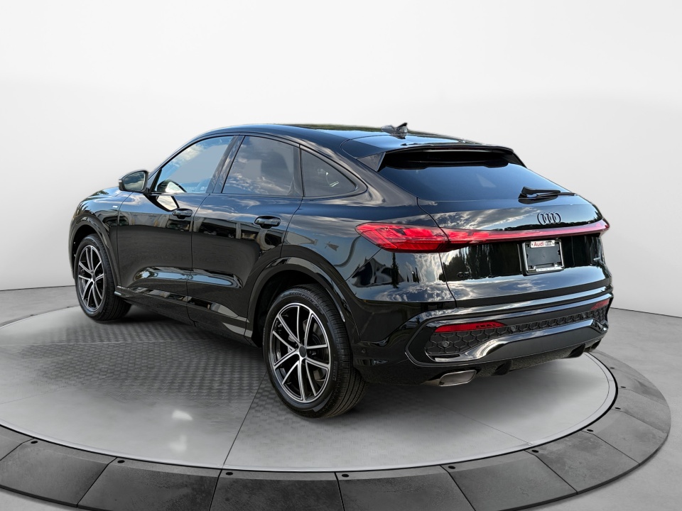 WA1FAAGU1T2060877 2026 Audi Q5 Sportback Prestige