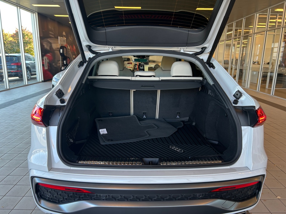 WA1FAAGU8S2088321 2025 Audi All-new Q5 Prestige TFSI quattro S tronic