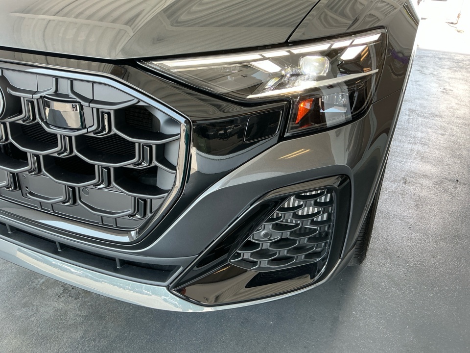 WA1FVBF16TD034474 2026 Audi Q8 Prestige