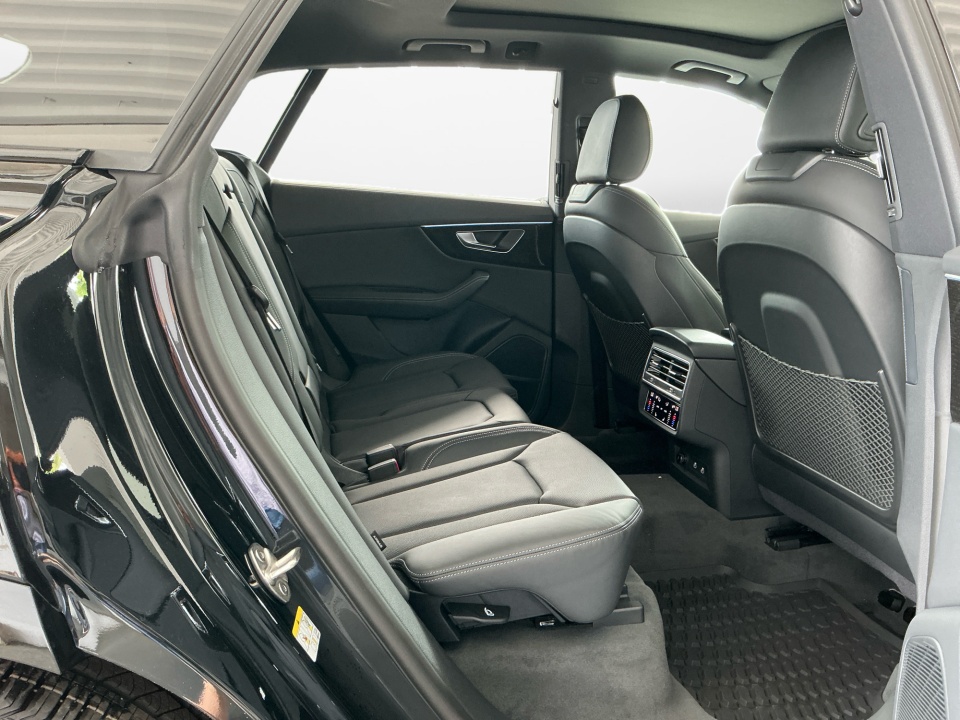 WA1FVBF1XTD033408 2026 Audi Q8 Prestige