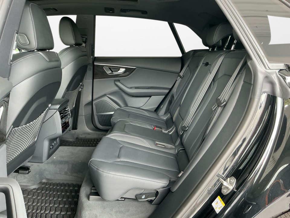 WA1FVBF1XTD033408 2026 Audi Q8 Prestige