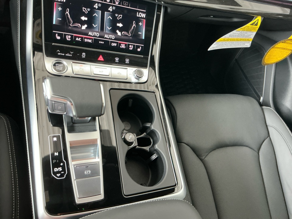 WA1FVBF1XTD033408 2026 Audi Q8 Prestige