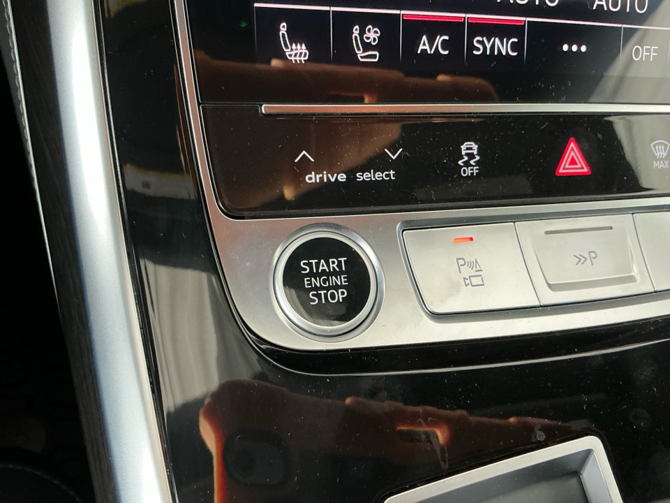 WA1FVBF1XTD033408 2026 Audi Q8 Prestige