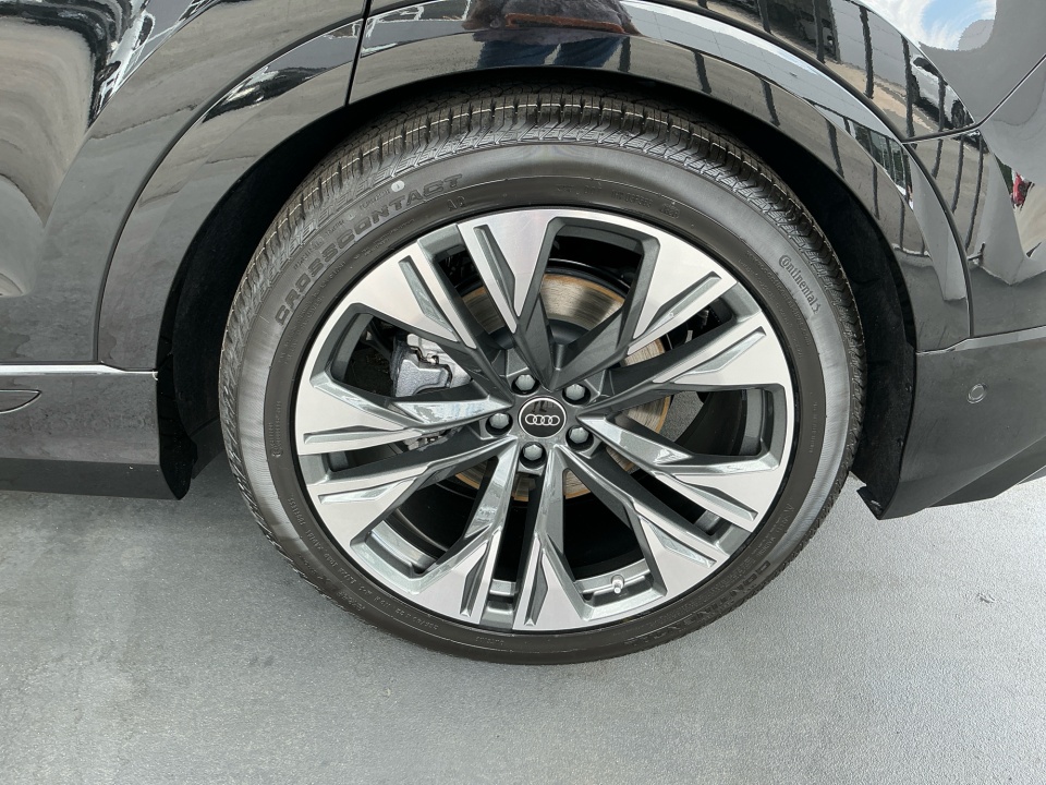 WA1FVBF1XTD033408 2026 Audi Q8 Prestige