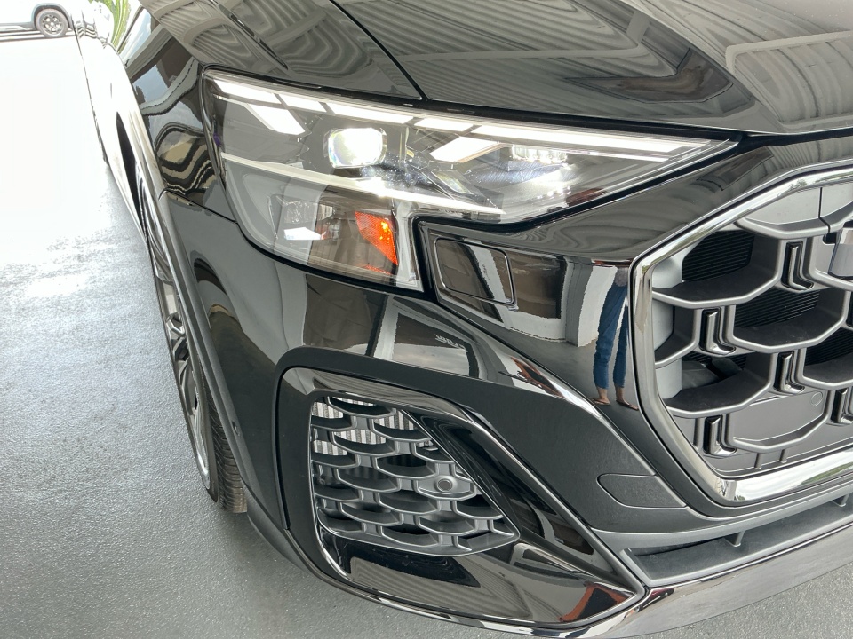 WA1FVBF1XTD033408 2026 Audi Q8 Prestige