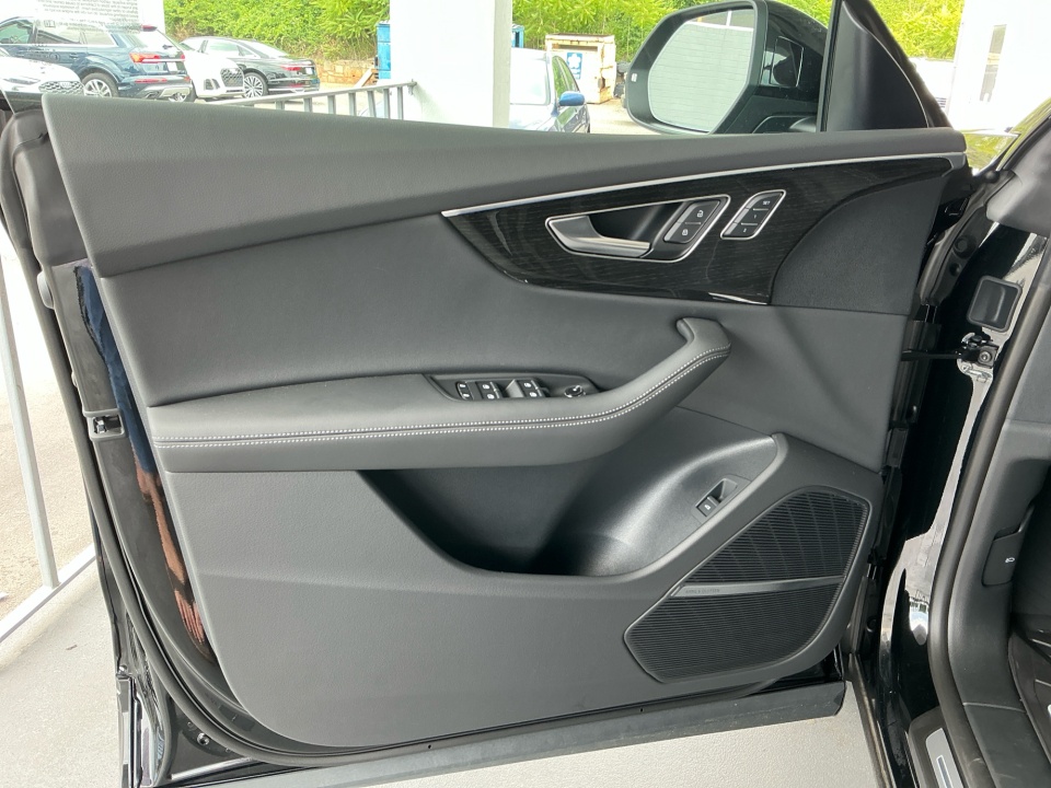 WA1FVBF1XTD033408 2026 Audi Q8 Prestige