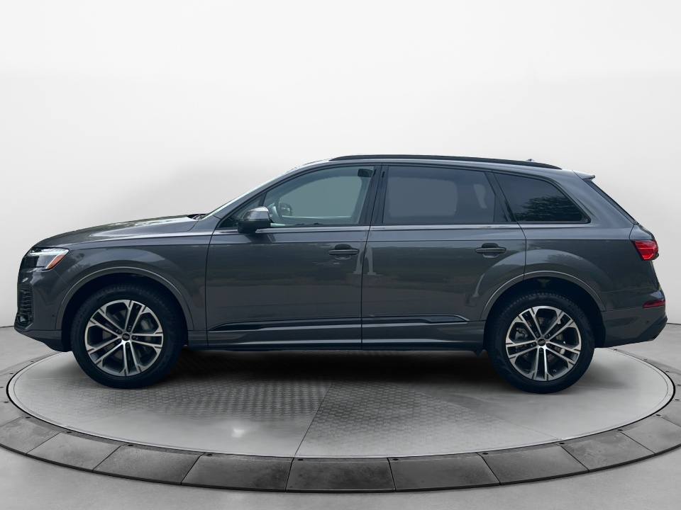WA1LCBF76TD015890 2026 Audi Q7 Premium Plus