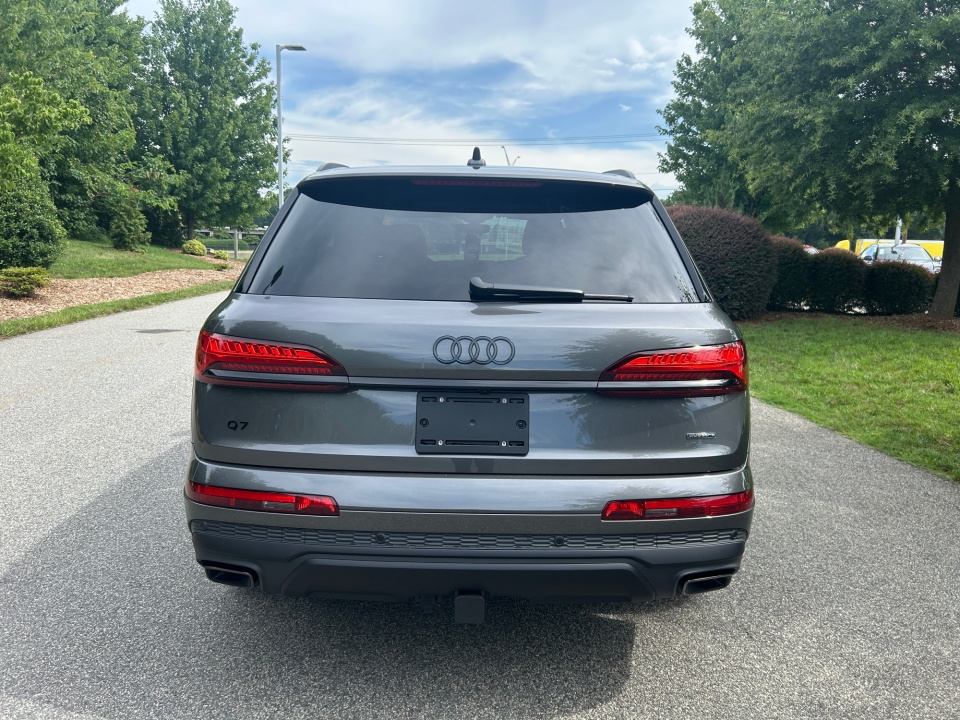 WA1LCBF76TD015890 2026 Audi Q7 Premium Plus