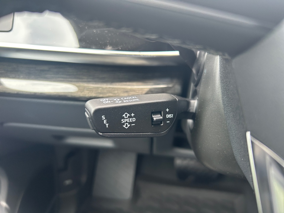 WA1LCBF76TD015890 2026 Audi Q7 Premium Plus