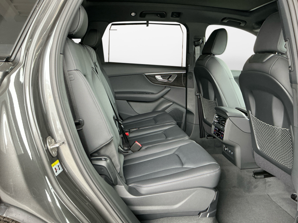 WA1LVBF73TD008597 2026 Audi Q7 Premium Plus 55 TFSI quattro tiptronic