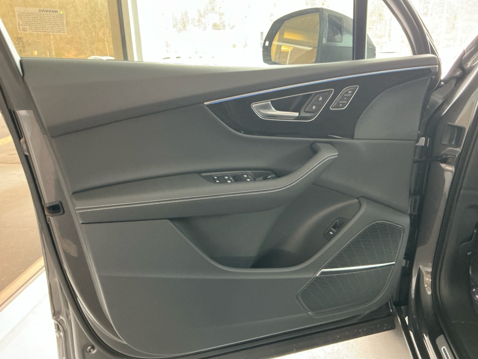 WA1LVBF73TD008597 2026 Audi Q7 Premium Plus 55 TFSI quattro tiptronic