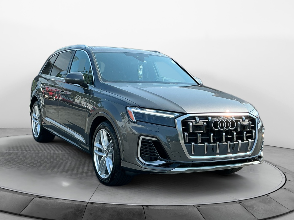 new 2025 Audi Q7 Premium Plus 55 TFSI quattro Tiptronic