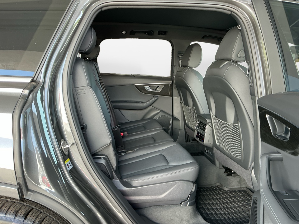 WA1LVBF74SD029988 2025 Audi Q7 Premium Plus 55 TFSI quattro Tiptronic