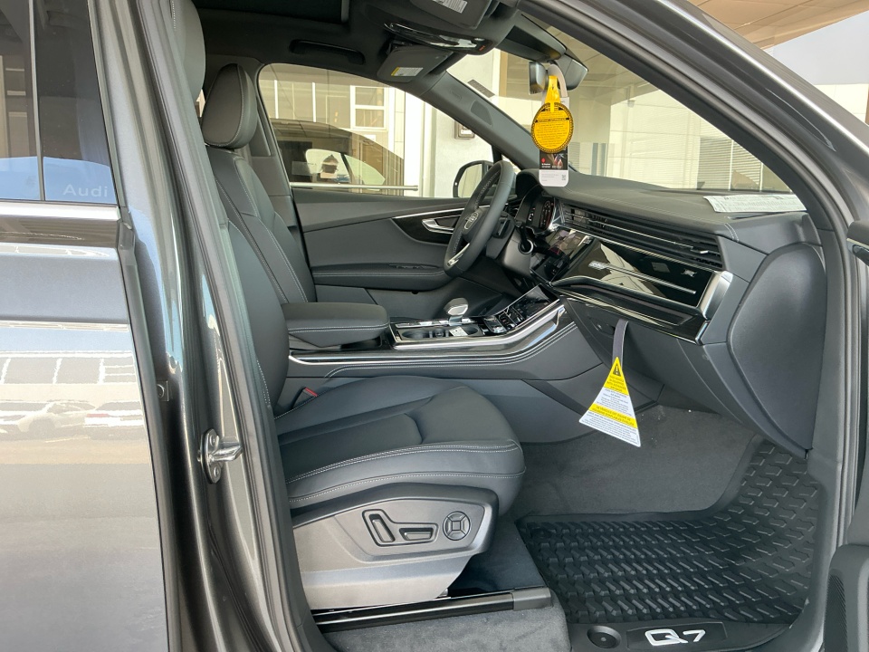 WA1LVBF74SD029988 2025 Audi Q7 Premium Plus 55 TFSI quattro Tiptronic