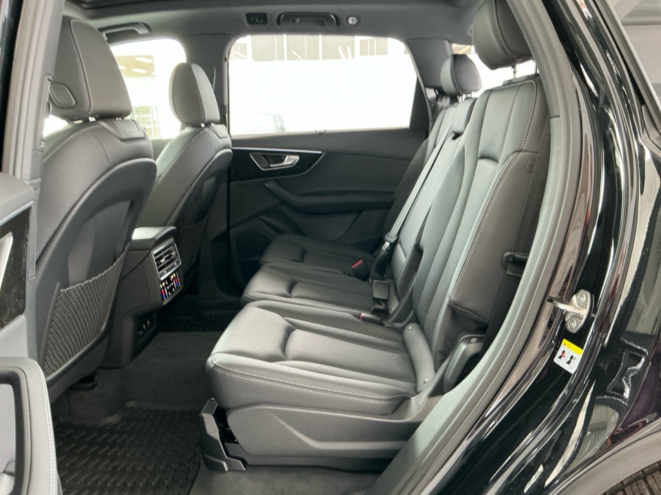 WA1LVBF74TD008480 2026 Audi Q7 Premium Plus 55 TFSI quattro tiptronic