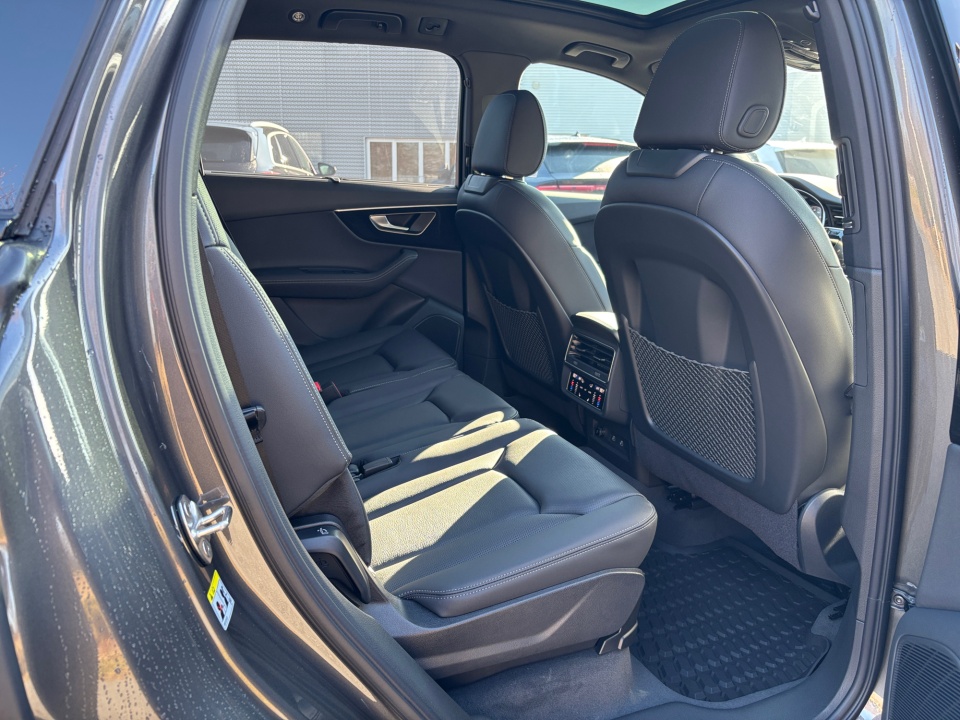 WA1LVBF75TD007225 2026 Audi Q7 Premium Plus 55 TFSI quattro tiptronic