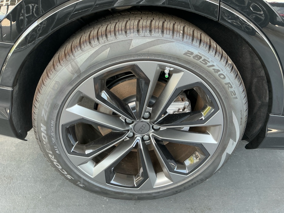 WA1LVBF77TD010725 2026 Audi Q7 Premium Plus TFSI quattro tiptronic
