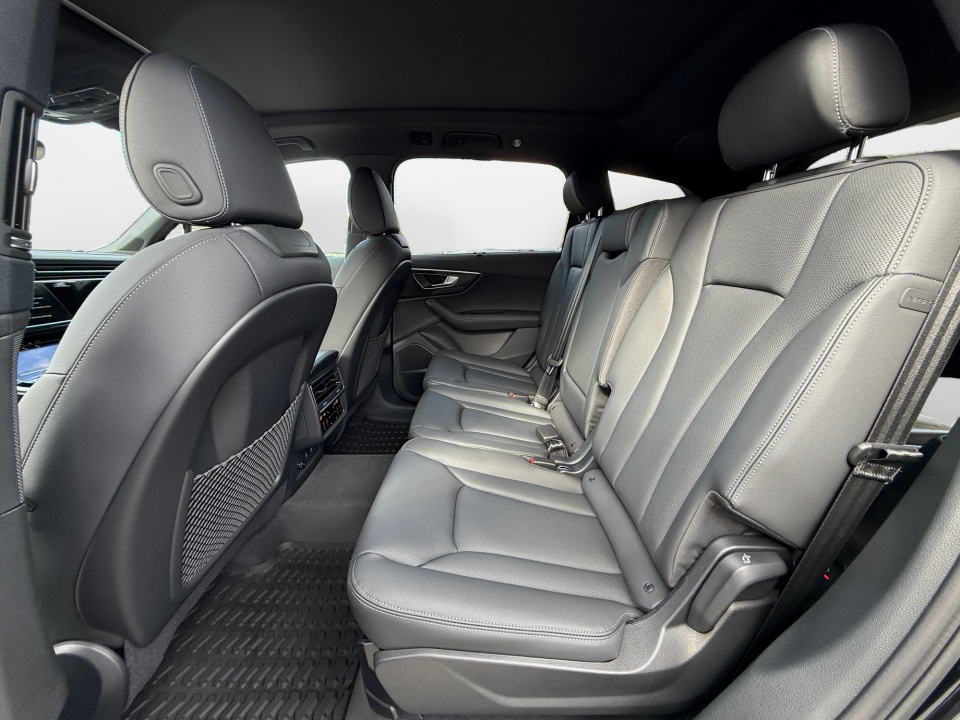 WA1LVBF78TD010524 2026 Audi Q7 Premium Plus 55 TFSI quattro tiptronic