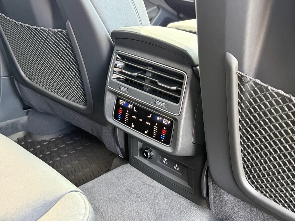 WA1LVBF78TD010524 2026 Audi Q7 Premium Plus 55 TFSI quattro tiptronic