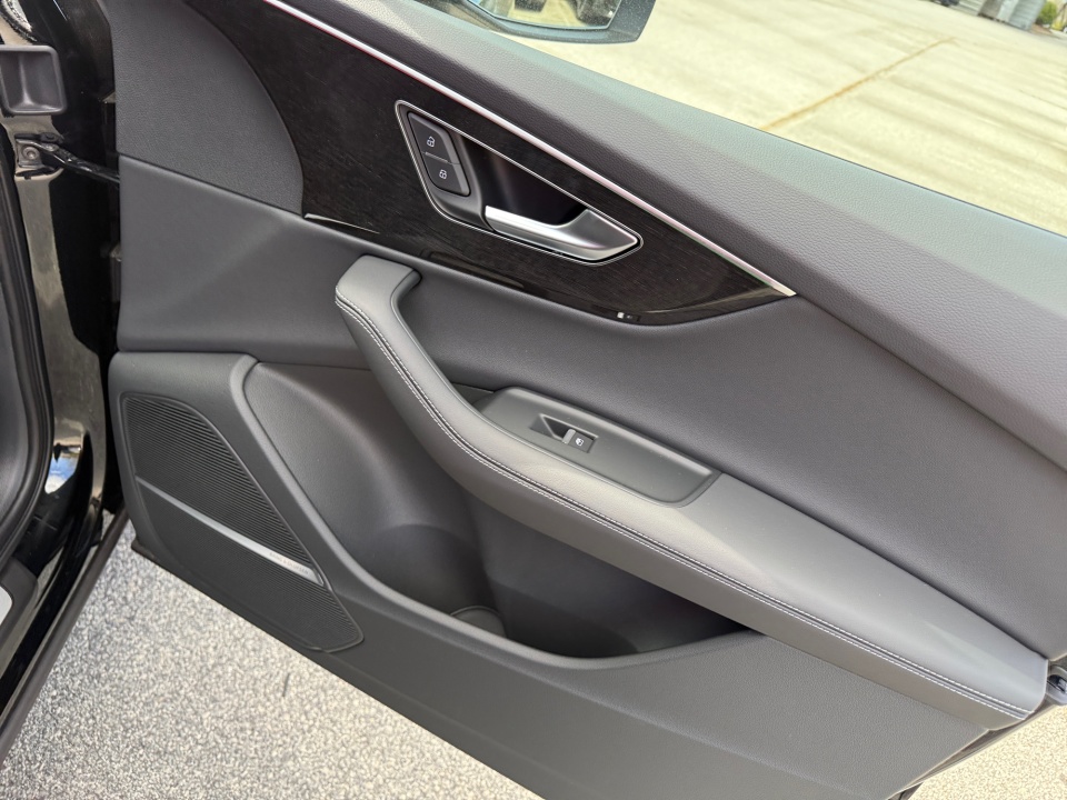 WA1LVBF78TD010524 2026 Audi Q7 Premium Plus 55 TFSI quattro tiptronic