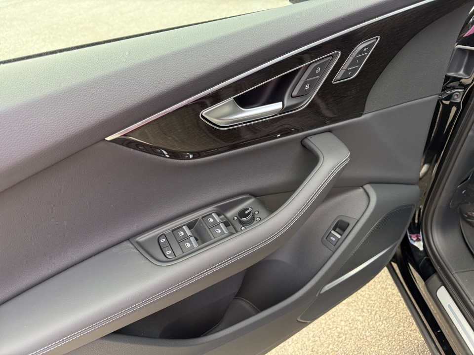 WA1LVBF78TD010524 2026 Audi Q7 Premium Plus 55 TFSI quattro tiptronic