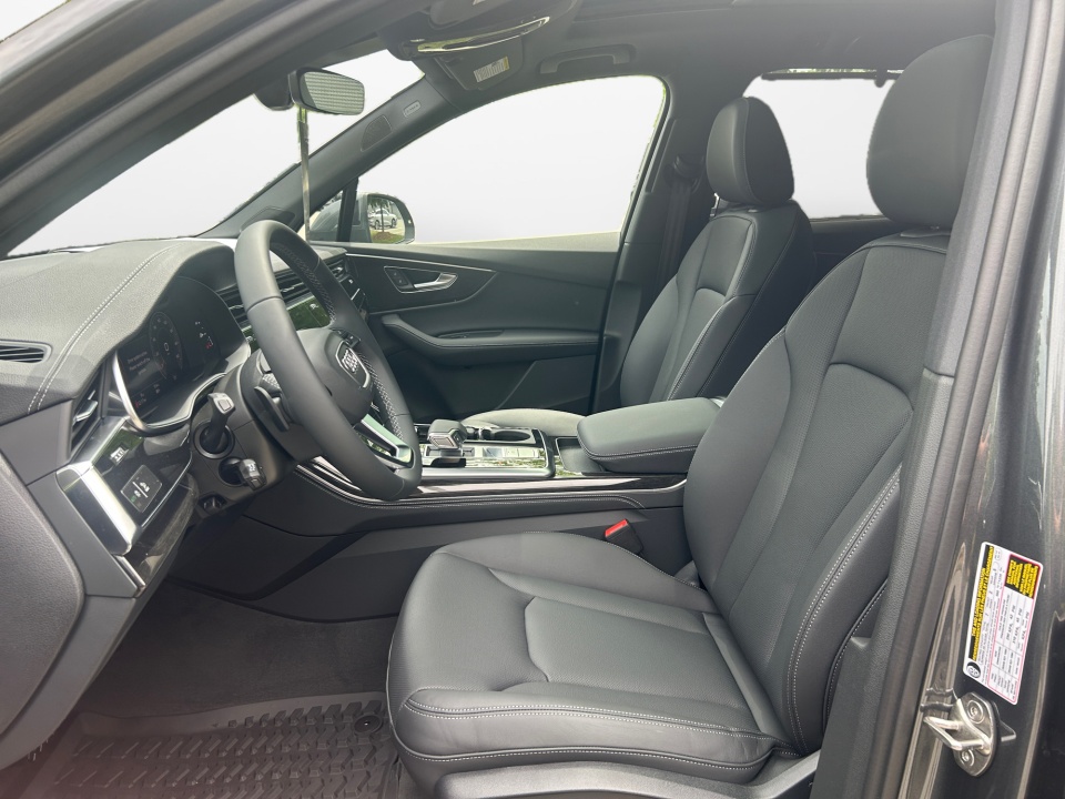 WA1MVBF70TD014250 2026 Audi Q7 S line Premium Plus