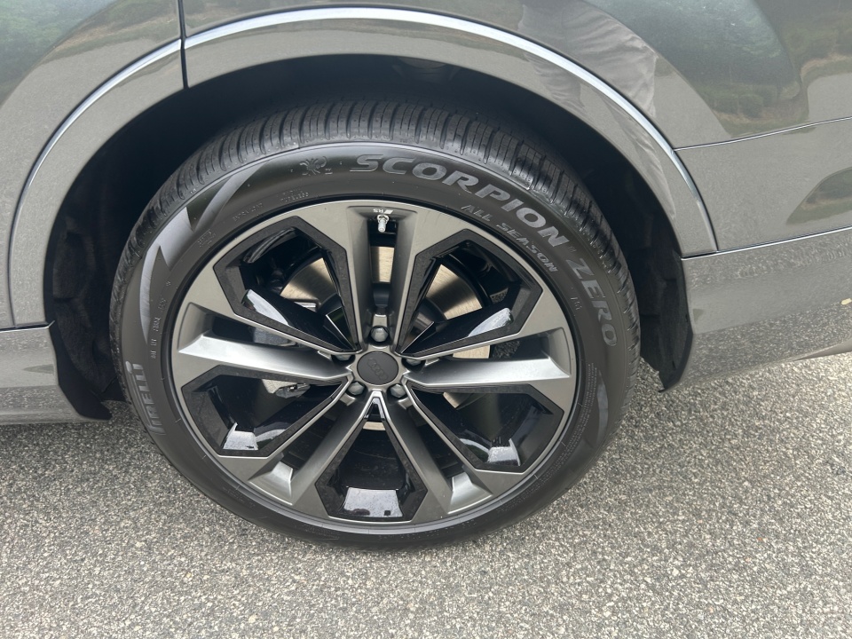 WA1MVBF70TD014250 2026 Audi Q7 S line Premium Plus