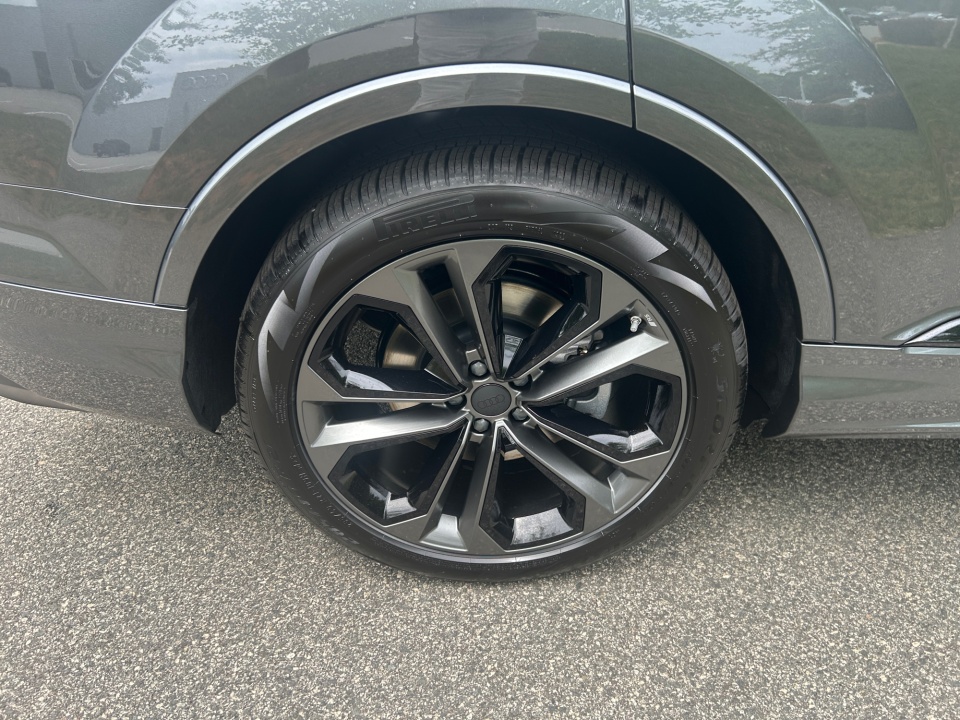 WA1MVBF70TD014250 2026 Audi Q7 S line Premium Plus